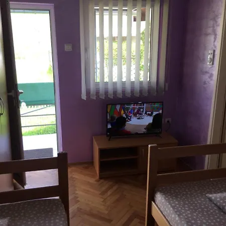 Banja Gornja Trepca-smestaj Grof *