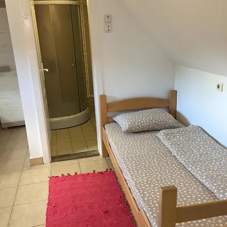 Albergue Banja Gornja Trepca-smestaj Grof