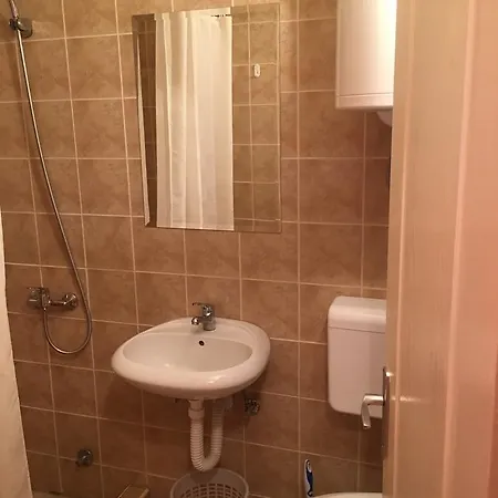 Banja Gornja Trepca-smestaj Grof Albergue Gornja Trepča